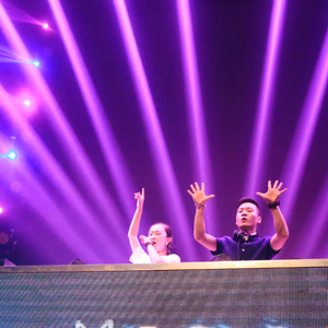 欧美精品丰满强奸轮奸xxxxx
